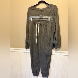 Cozy Dark Gray Loungewear Set with Drawstring